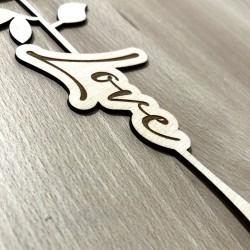 Rose en bois gravée Love – Cadeau décoratif original