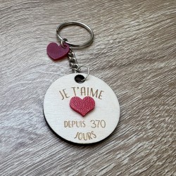 Porte clé "Je t'aime depuis" breloque coeur