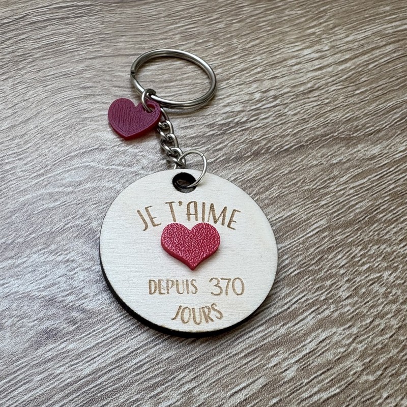 Porte clé "Je t'aime depuis" breloque coeur