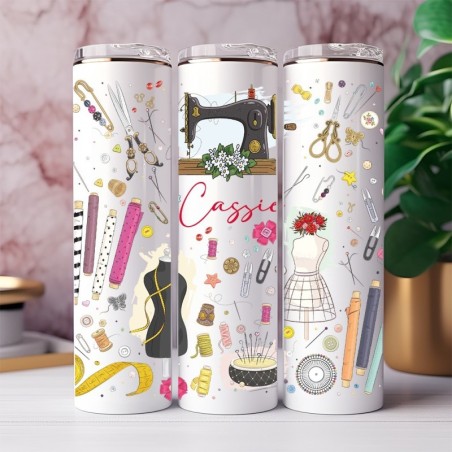 Tumbler Isotherme Personnalisé “Couture” Modèle 1 – Gobelet Inox Cadeau Original pour Couturière