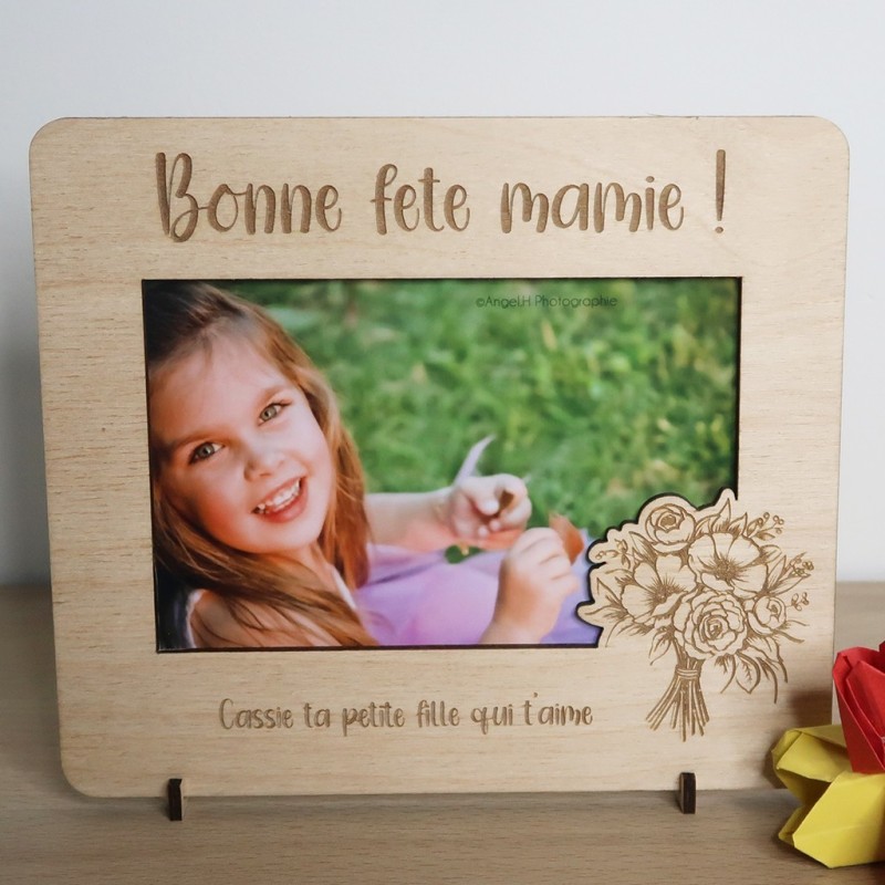 Cadre Photo "Bonne Fête Mamie" – Cadeau Personnalisé pour Grand-Mère
